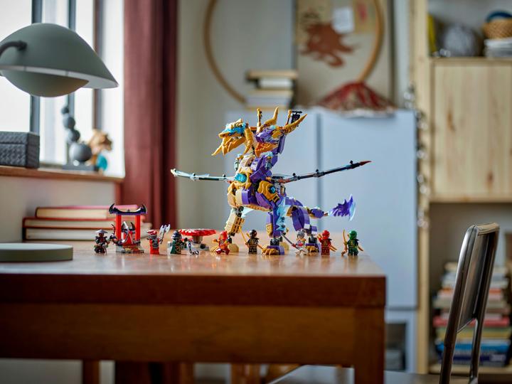 Actual product image LEGO Lichtbogendrache (71836, LEGO Ninjago)