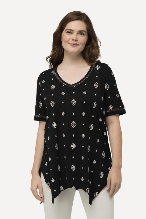 Image du produit Ulla Popken T-shirt en coton bio, motif losanges. Col en V et manches courtes. (42, 44)