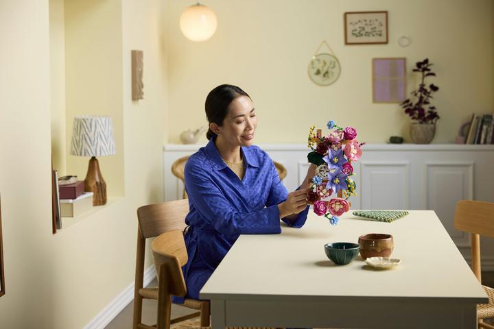 Actual product image LEGO Blumen an der Wand (LEGO Botanicals)
