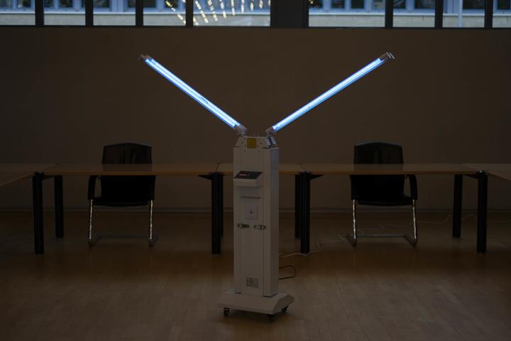 Actual product image Good Connections UV-C disinfection station 120W with 4 tubes for 60 m² room area
