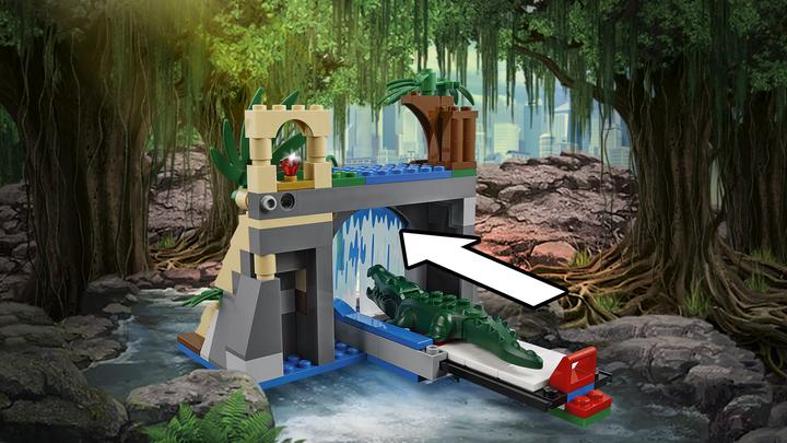 Actual product image LEGO Mobile Jungle Lab (60160, LEGO City)