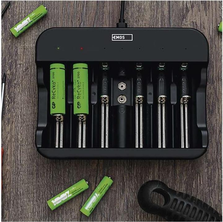 Produktbild Emos Akku-Ladegerät BCN-60U (1 Stk., C, D, AA, AAA, Ladegerät inkl. Akku)