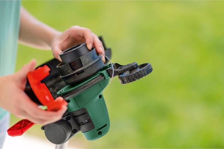 Actual product image Bosch Home & Garden Universal GrassCut (Trim line)