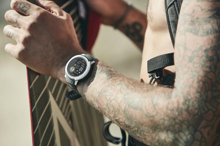 Produktbild Garmin Instinct 2S Solar Surf Edition (40 mm)