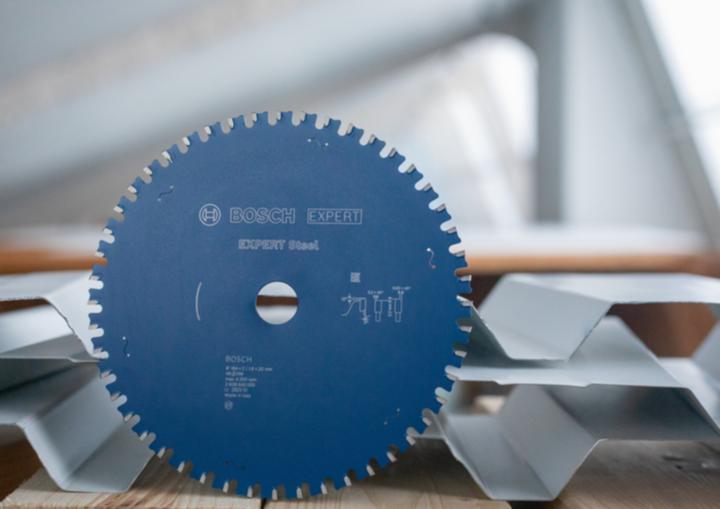Image du produit Bosch Professional Zubehör Lame de scie circulaire Expert for Steel, 160 x 20 x 2,0 mm, 30