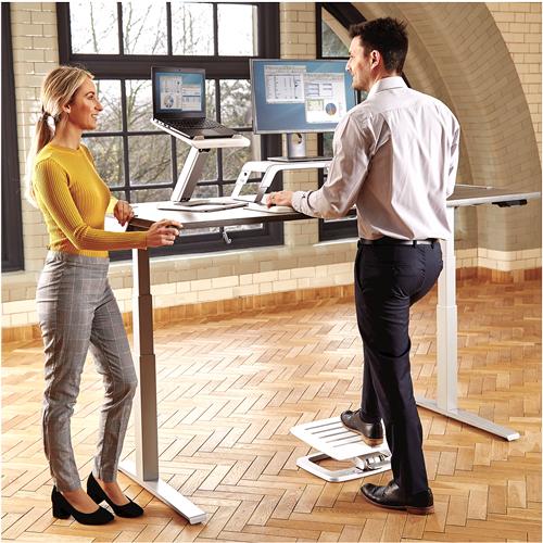 Actual product image Fellowes Hana Series Footrest (45 x 36 x 17.5 cm)