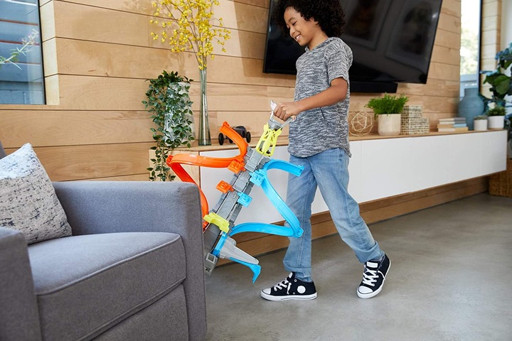 Actual product image Hot Wheels Loop & Launch Track set