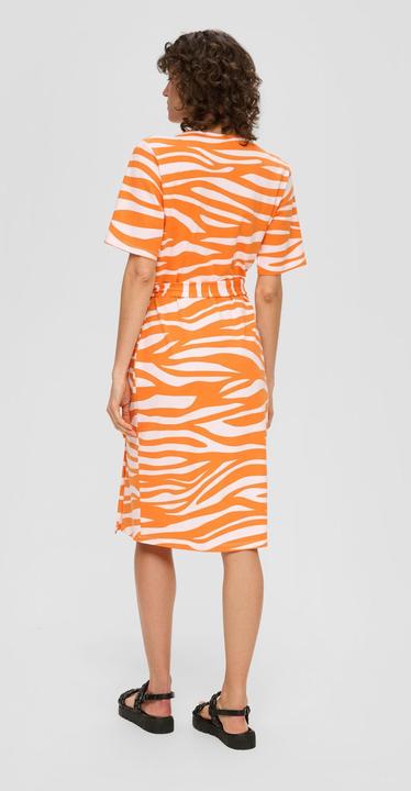 Produktbild S.Oliver Kleid Kleid mit V-Ausschnitt (46)
