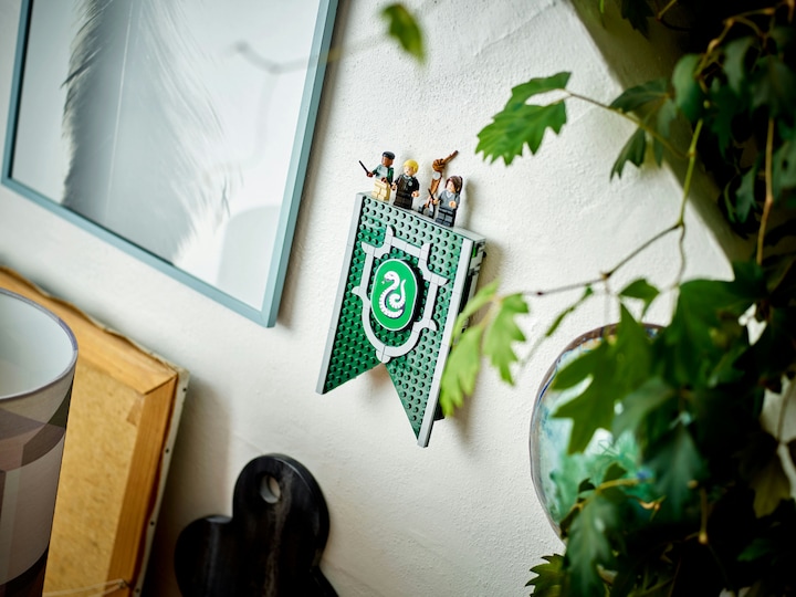 Actual product image LEGO House Banner Slytherin (76410, LEGO Harry Potter)