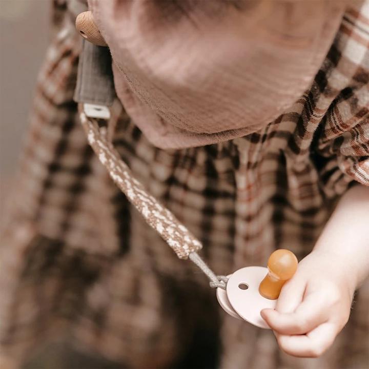 Actual product image Bibs Braided dummy chain, blush/ ivory