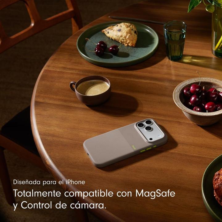 Actual product image Beats Rugged Case (Apple iPhone 17)