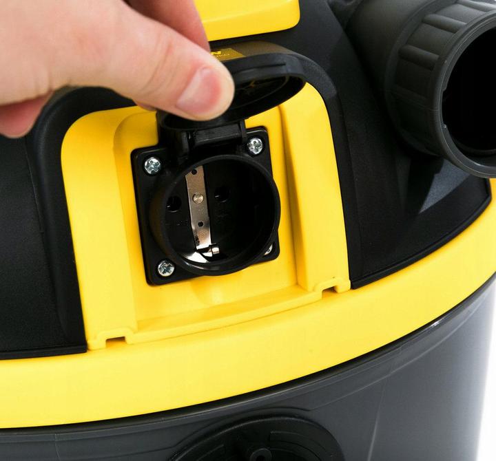 Actual product image Stanley SXVC35PTDE Wet and Dry Vacuum Cleaner with Power Tool Socket 1600 W 35 L (Wet dry vacuum cleaner)