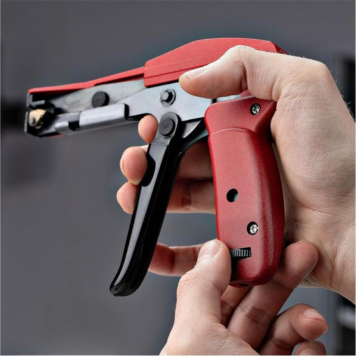 Actual product image StarTech Nylon Cable Tie Gun/Tool CUTTER/INSTALLATION TOOL CPUCODE (156 mm)