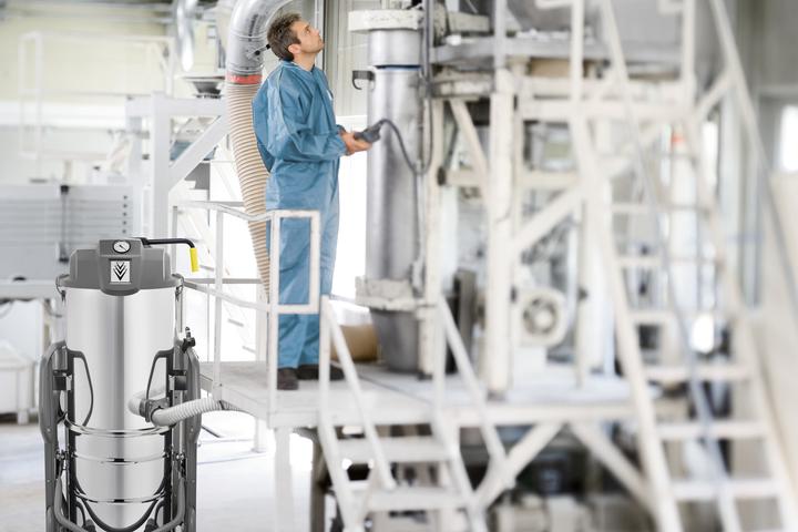 Actual product image Kärcher IVS 100/55 M industrial vacuum cleaner (Wet dry vacuum cleaner)