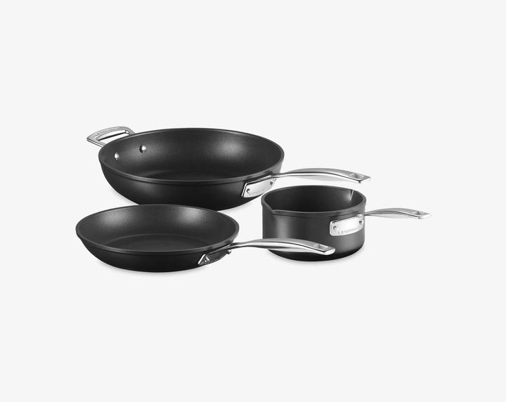 Image du produit Le Creuset Set de poêles antiadhésives en aluminium 24/26 cm, casserole à lait (16 cm, Poêle à frire, Pot à lait, Aluminium)