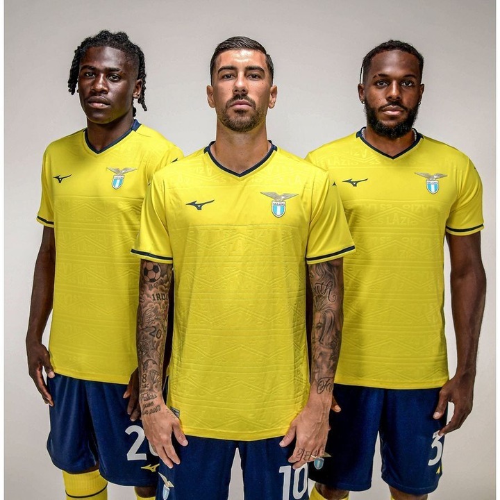 Produktbild Mizuno auswärtstrikot azio rome 2024/25 (L)