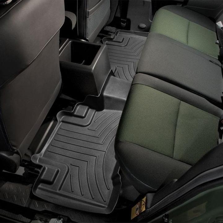 Actual product image WeatherTech Toyota FJ Cruiser XJ10 (2006-2018) 2nd row car mats