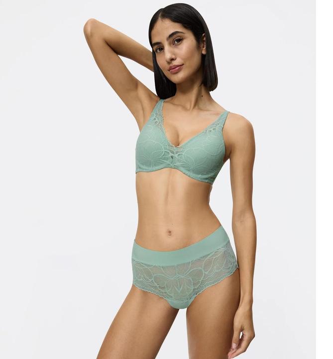 Actual product image Triumph Langer Boxer Red Label Body Make-Up Illusion Lace (42, Single pack)