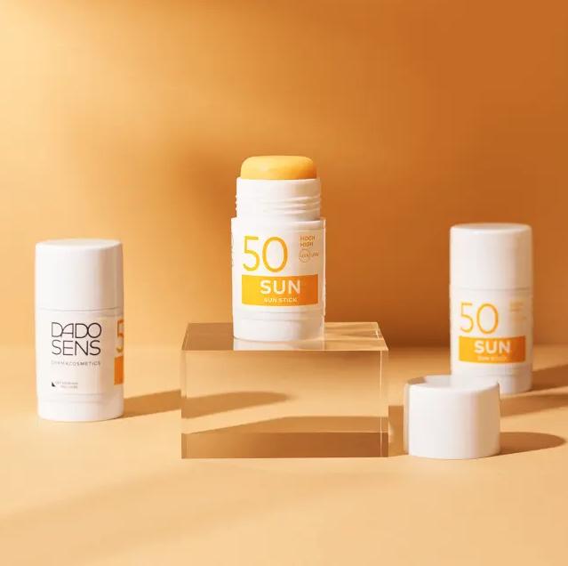 Image du produit Dado Sens Stick Sun Protection Factor 50 (Stick solaire, Crème solaire visage, SPF 50, 26 g)
