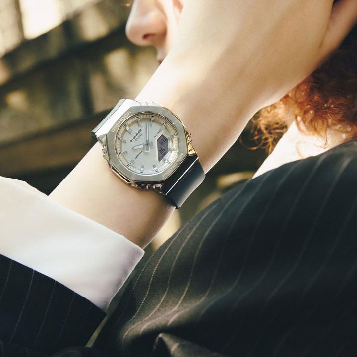 Produktbild Casio GM-S2110-1A7ER (Analoguhr, Chronograph, Digitaluhr, 40 mm)