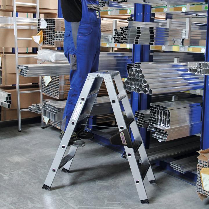 Produktbild Munk Stufen-Stehleiter 250 kg beidseitig begehbar mit clip-step R13 2x3 Stufen (Stehleiter, 220 cm)