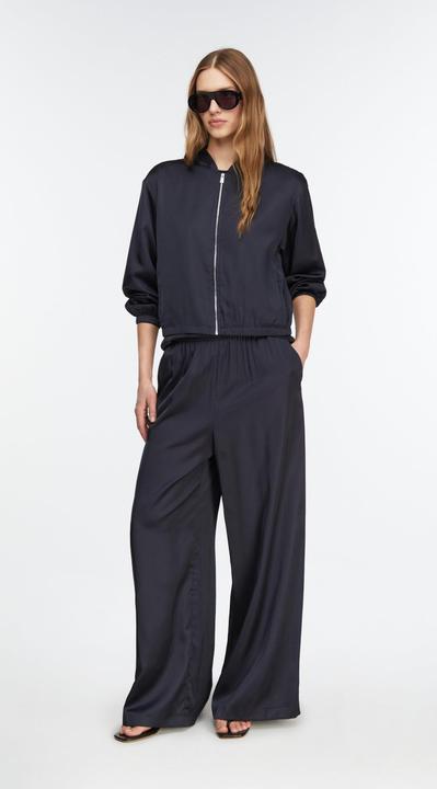 Produktbild Comma Blousonjacke aus Satin (46)