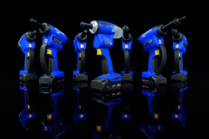 Image du produit Gesipa Outil de pose de rivets sans fil AccuBird®Pro 10 pièces 13000 N L-Boxx