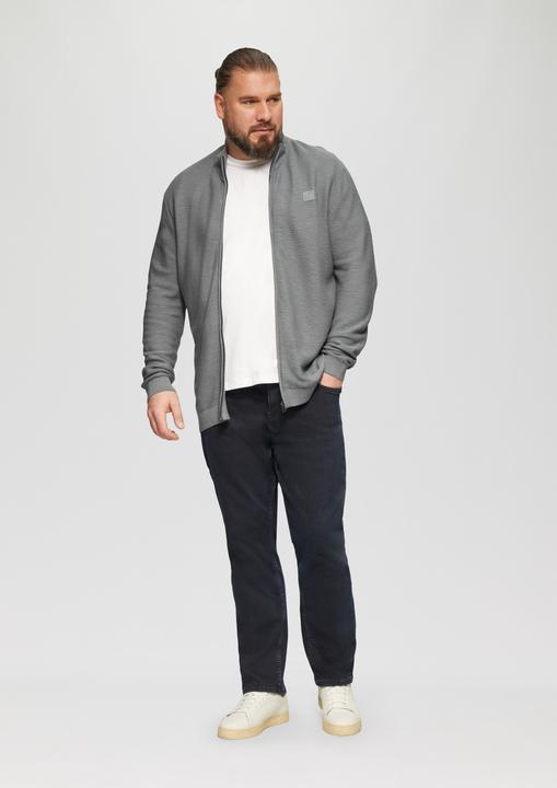 Actual product image s.Oliver Strickjacke Strukturierte Strickjacke mit Logo-Patch (XXL)