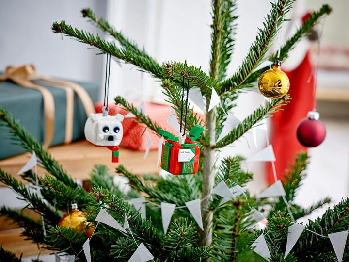 Produktbild LEGO Eisbär und Geschenk (40494)