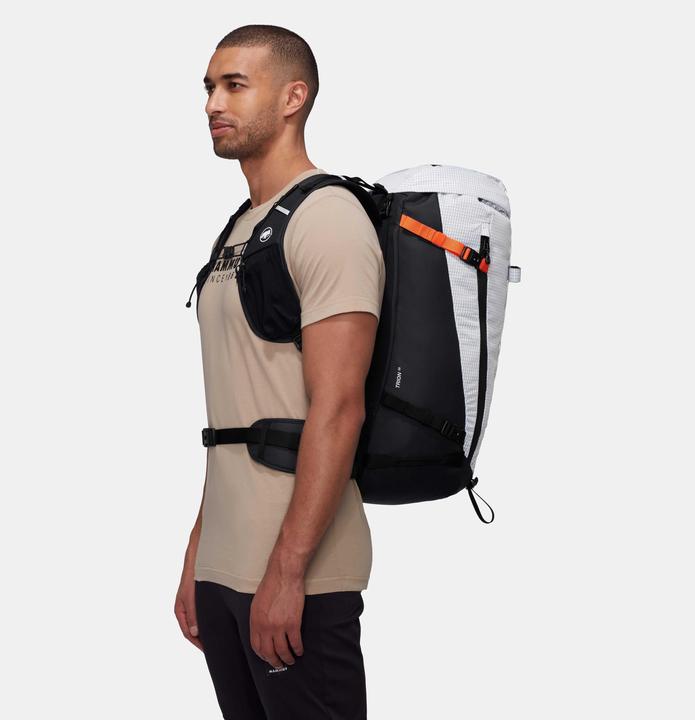 Actual product image Mammut Trion 38 (38 l)