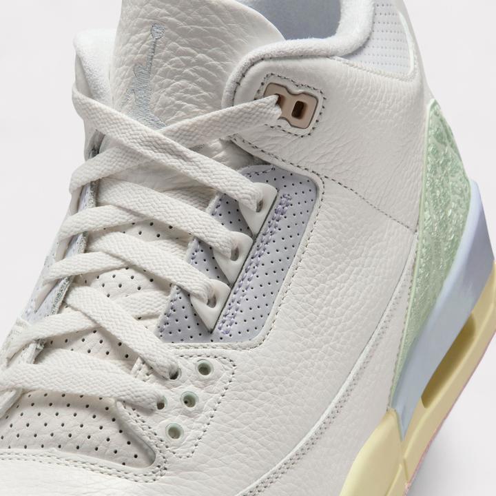 Image du produit Nike Air Jordan 3 Retro (41)