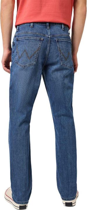 Produktbild Wrangler Authentic Straight (32, 42)