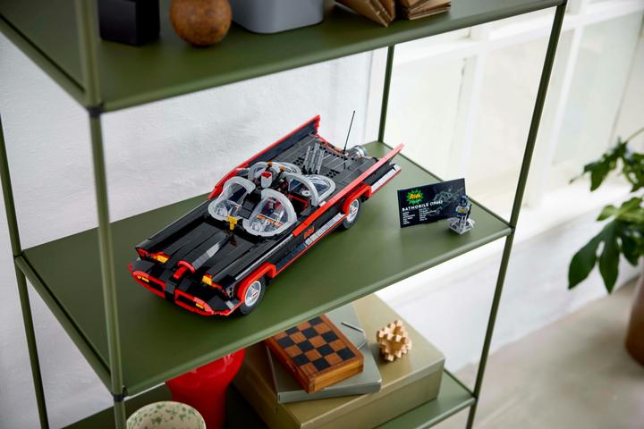 Productafbeelding LEGO Batman™: Batmobile™ van de klassieke tv-serie (76328, LEGO DC, LEGO Zeldzame Sets)
