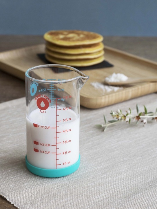 Actual product image Pebbly Measuring cup with silicone base (200 ml)