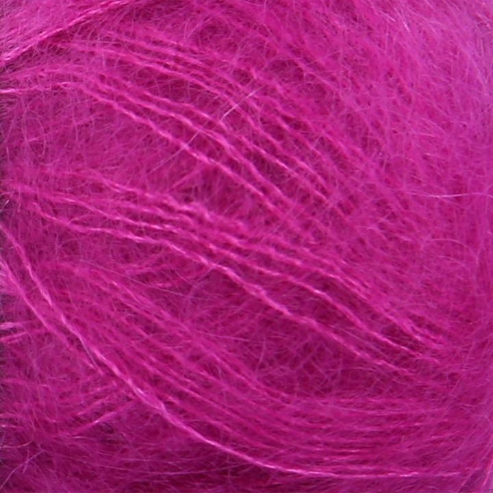 Actual product image Novita col. 760 Supernova 225 m 25 g (225 m)