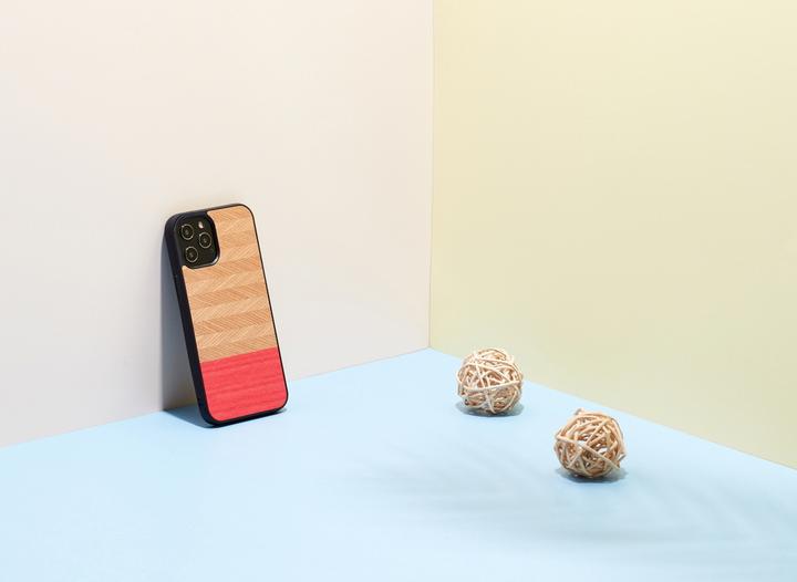 Produktbild Man.Wand &WOOD case for iPhone 12/12 Pro herringbone azalea juodas (Apple iPhone 12, Realme 12 Pro+)