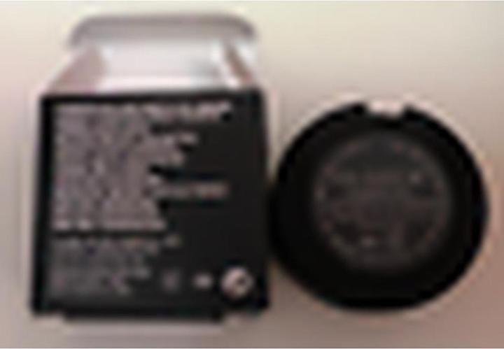 Actual product image MAC Cosmetics Powder Kiss Soft Matte Eye Shadow (Per-Suede Me)