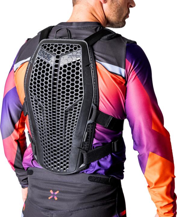 Produktbild iXS Hex (M, S, Brustprotektor, Einzelstück)