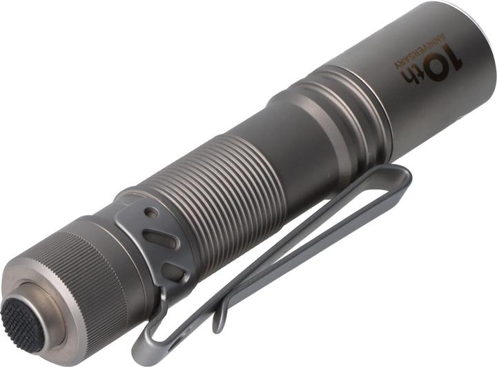 Actual product image AceBeam Pokelit AA, 10th Anniversary Edition, 500 Lumen, Limited Edition, mit 10th Gravur (9.48 cm, 500 lm)