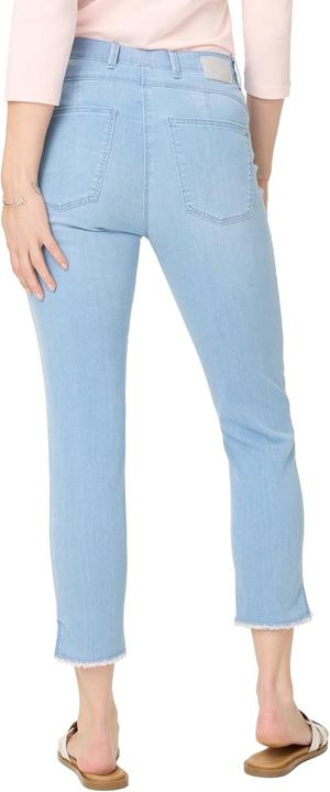 Actual product image Raphaela by Brax Luca 6/8 Deco Light Denim 5-Pocket Form (W31/L32)