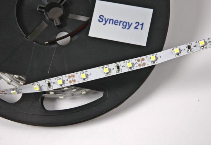 Image du produit Synergy 21 LED Flex Strip *blanc chaud* DC12V 24W IP62 (Blanc chaud, 500 cm, Intérieur)