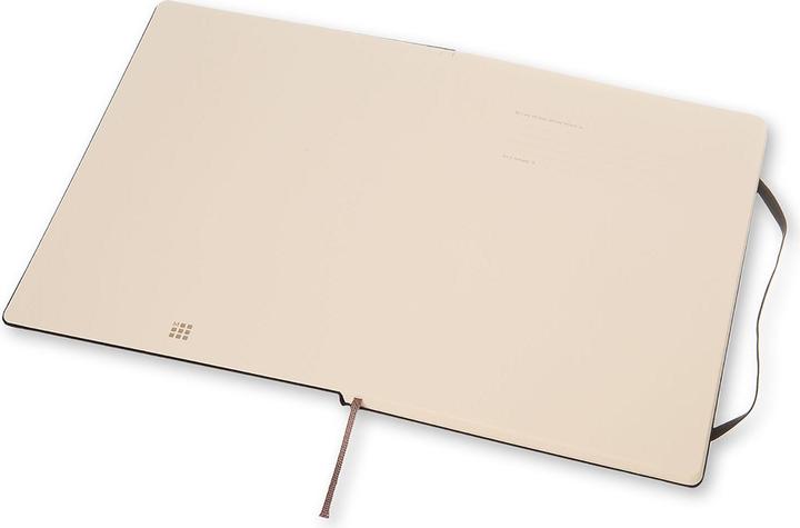 Actual product image Moleskine Classic HC XLarge (Special, Dotted, Hardcover)