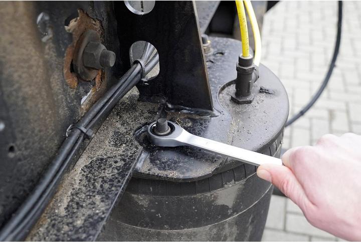 Produktbild KS Tools Ratschenringschlüssel-Satz (10 mm, 11 mm, 12 mm, 13 mm, 14 mm, 15 mm, 16 mm, 17 mm, 18 mm, 19 mm, 20 mm, 21 mm, 22 mm, 24 mm, 27 mm, 30 mm, 32 mm, 6 mm, 7 mm, 8 mm, 9 mm)