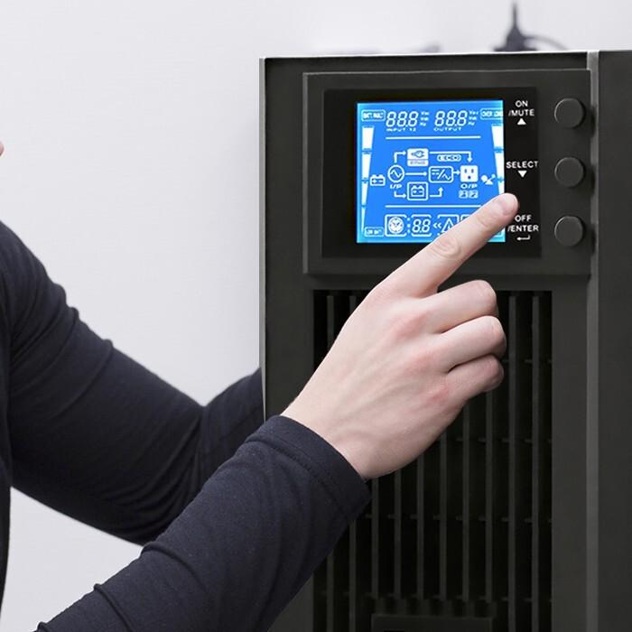 Immagine prodotto Qoltec 53042 Gruppo di continuità| On-line| Onda sinusoidale pura| 1kVA| (1000 VA, 800 W, Doppio convertitore online UPS)