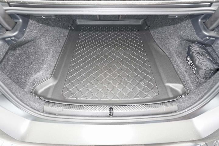 Actual product image Aristar Guardliner Boot Liner