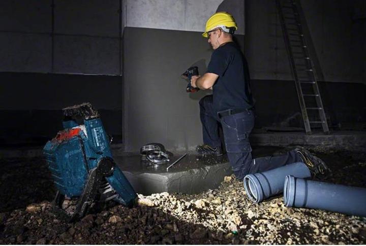 Image du produit Bosch Professional GLI Professional (2200 lm)