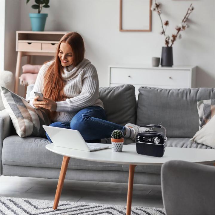 Actual product image Manta FM/AW/SW portable radio with solar panel (AM, FM, Bluetooth)