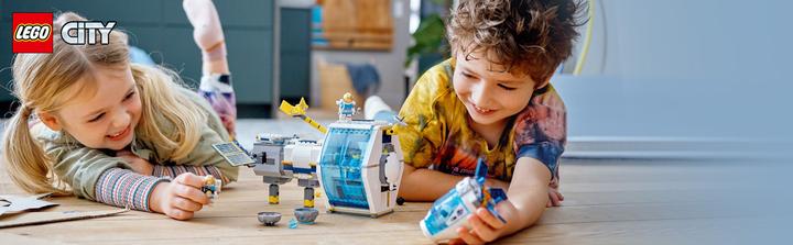 Actual product image LEGO Lunar Space Station (60349, LEGO City)