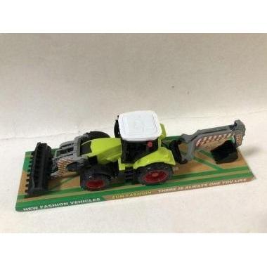 Woopie Traktor mit Landmaschinen