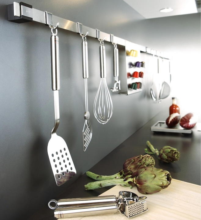 Actual product image Rösle Garlic press with scraper